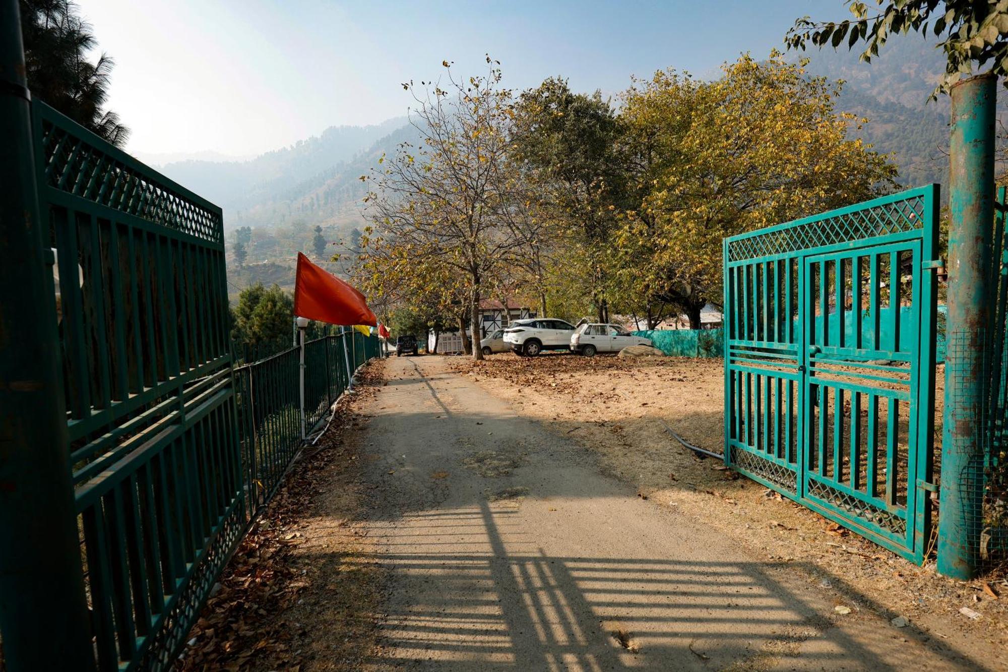 Walisons Peace Resort Pahalgām Buitenkant foto