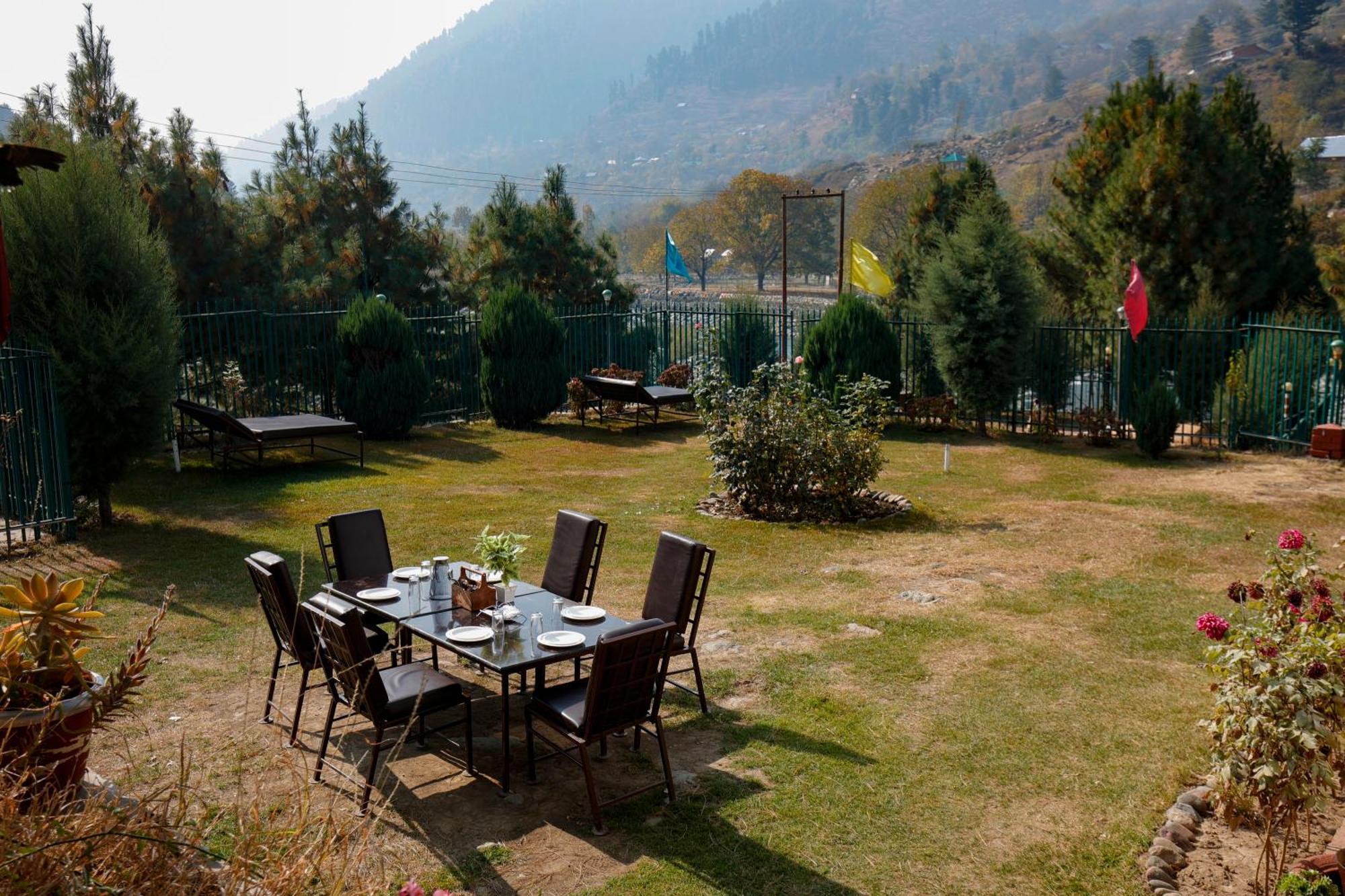 Walisons Peace Resort Pahalgām Buitenkant foto